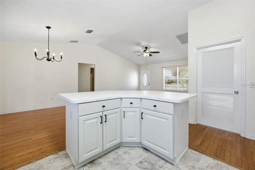17705 SE 93rd Hawthorne Avenue The Villages FL 32162