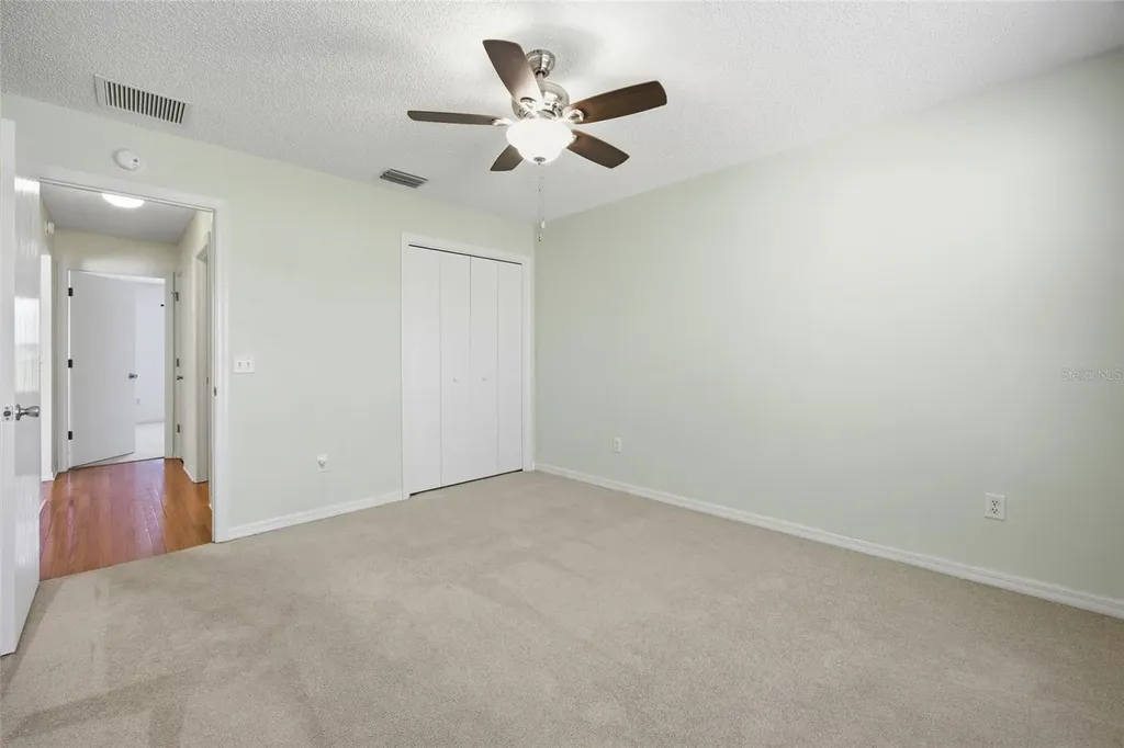 17705 SE 93rd Hawthorne Avenue The Villages FL 32162