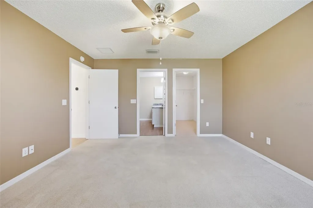 17705 SE 93rd Hawthorne Avenue The Villages FL 32162
