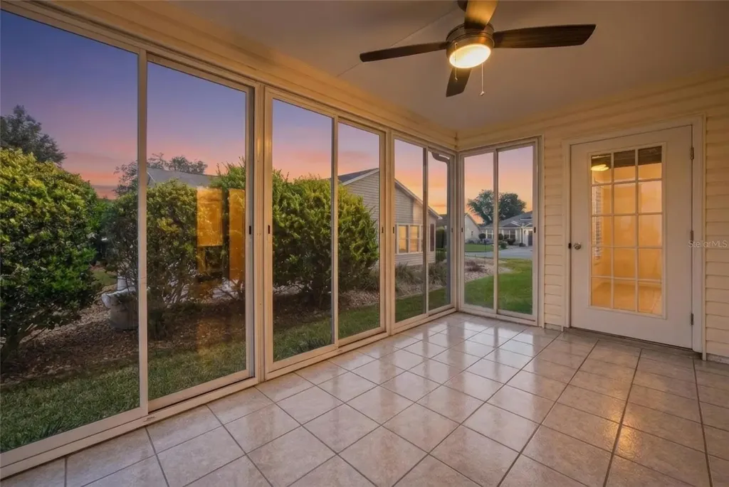 17705 SE 93rd Hawthorne Avenue The Villages FL 32162