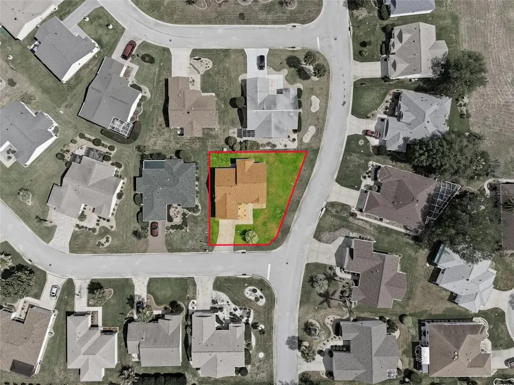17705 SE 93rd Hawthorne Avenue The Villages FL 32162
