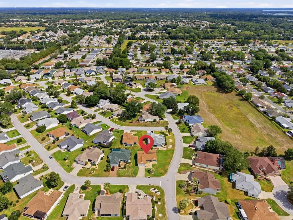 17705 SE 93rd Hawthorne Avenue The Villages FL 32162