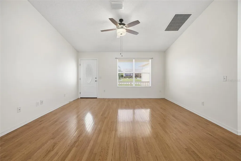 17705 SE 93rd Hawthorne Avenue The Villages FL 32162