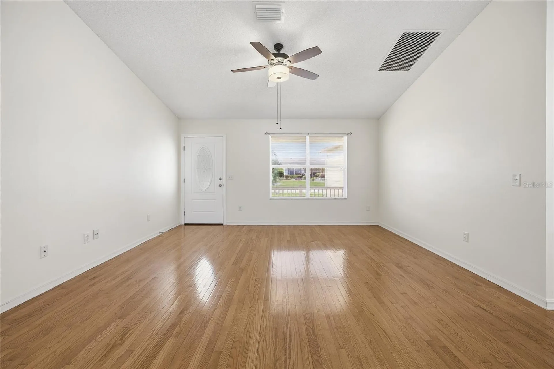 17705 SE 93rd Hawthorne Avenue The Villages FL 32162