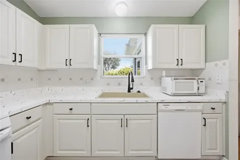 17705 SE 93rd Hawthorne Avenue The Villages FL 32162