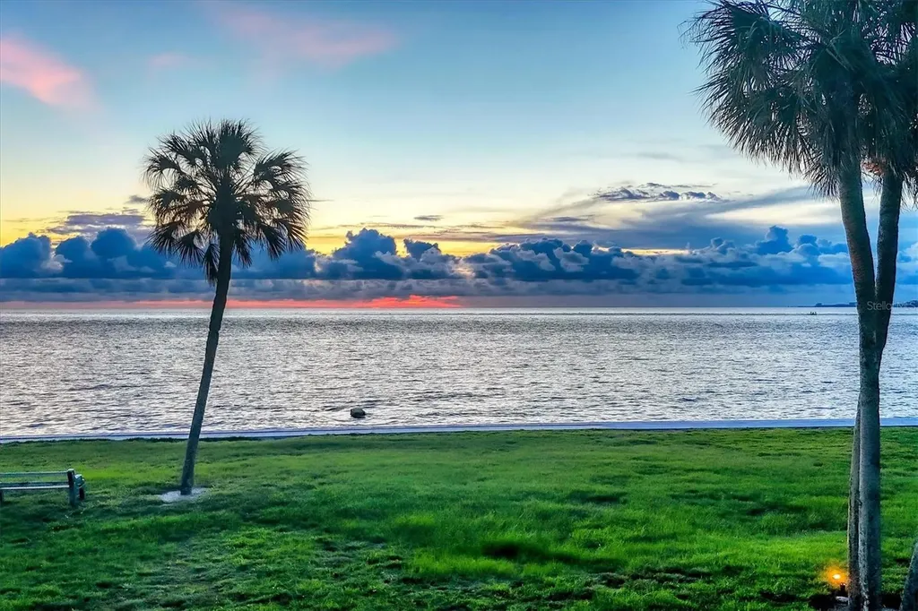 4660 Ocean Boulevard Sarasota FL 34242
