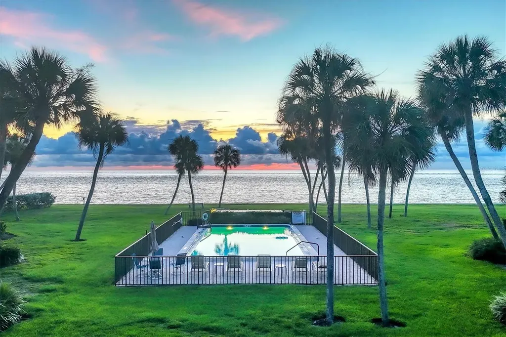 4660 Ocean Boulevard Sarasota FL 34242