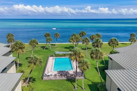 4660 Ocean Boulevard Sarasota FL 34242