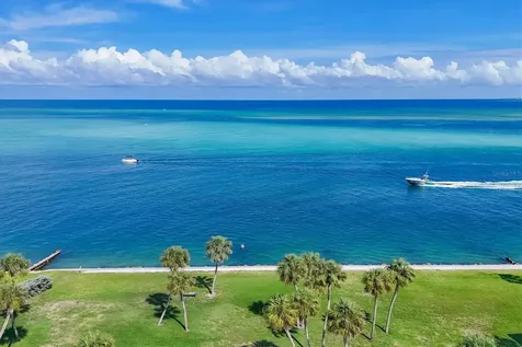4660 Ocean Boulevard Sarasota FL 34242