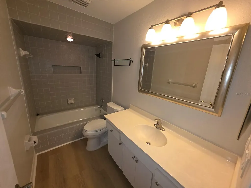 7518 4th Avenue W Bradenton FL 34209