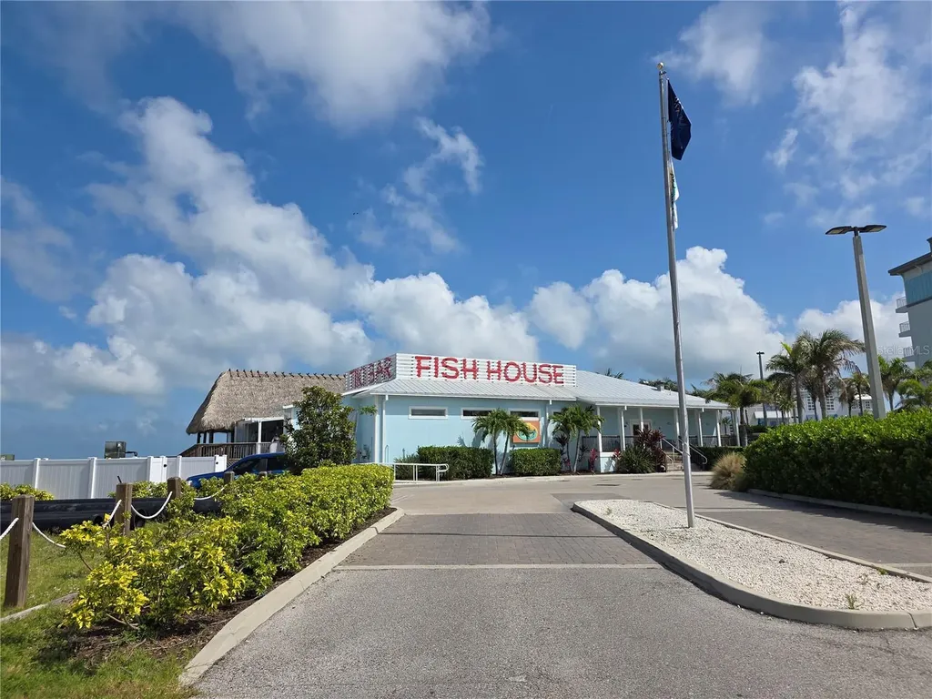 7518 4th Avenue W Bradenton FL 34209