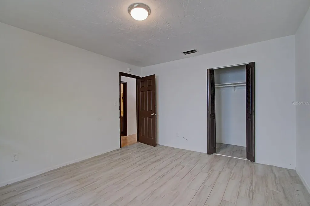 830 N Clake Street Deland FL 32724