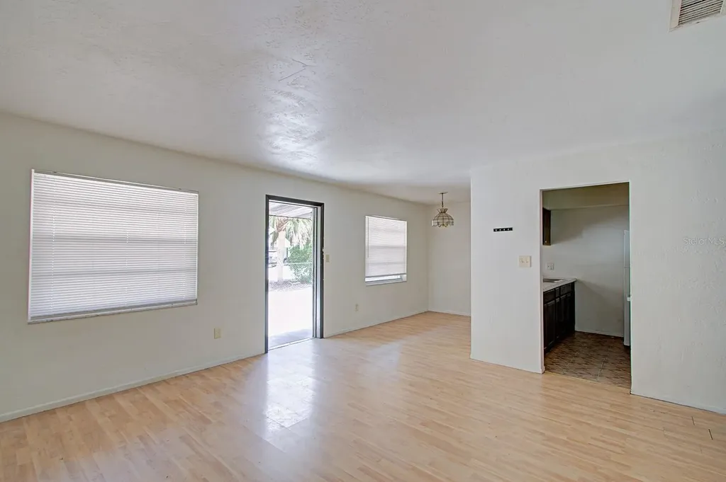 830 N Clake Street Deland FL 32724
