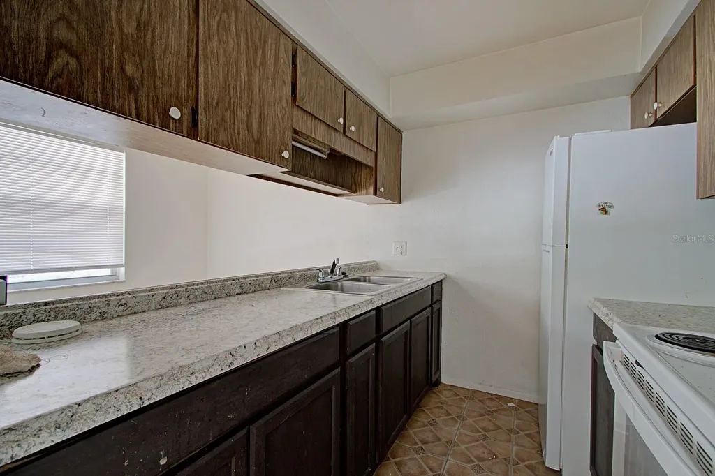 830 N Clake Street Deland FL 32724