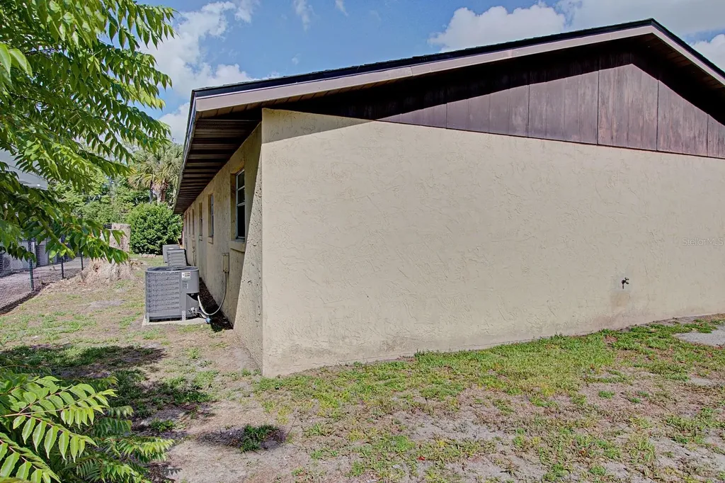 830 N Clake Street Deland FL 32724
