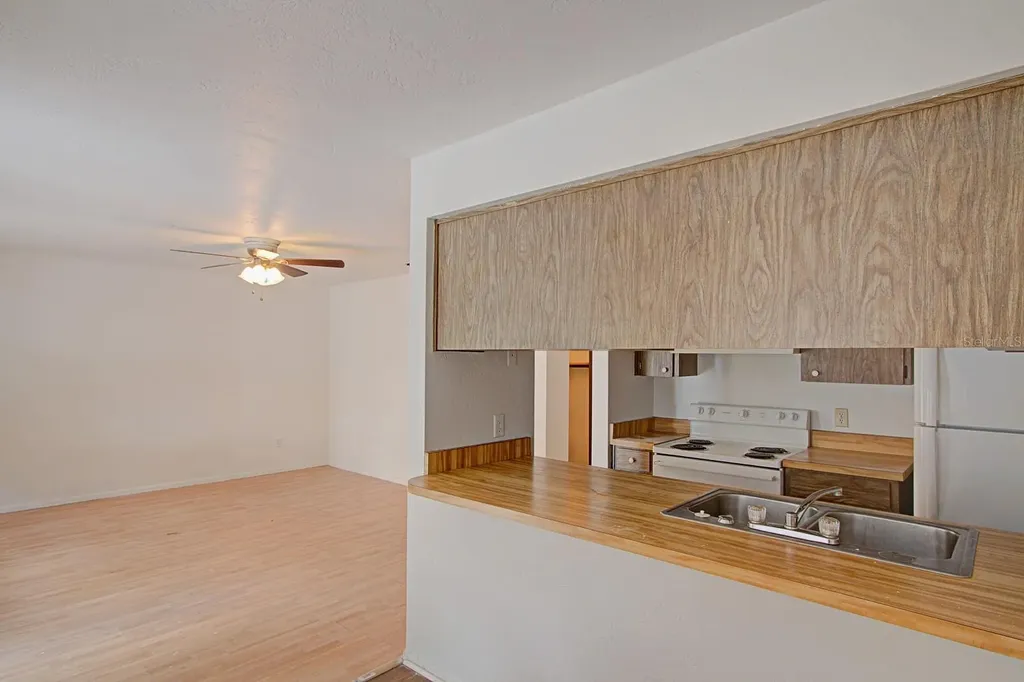 830 N Clake Street Deland FL 32724