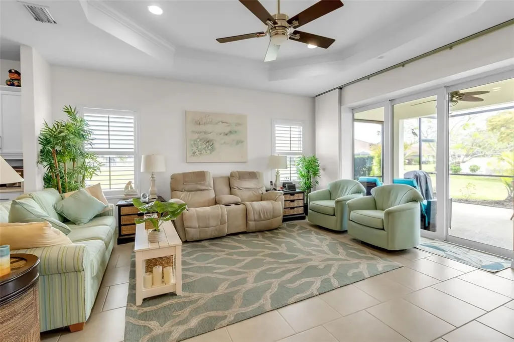 7004 Vista Bella Drive Bradenton FL 34209