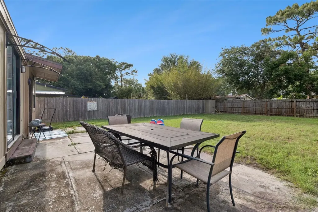 25 W Thrush Street Apopka FL 32712