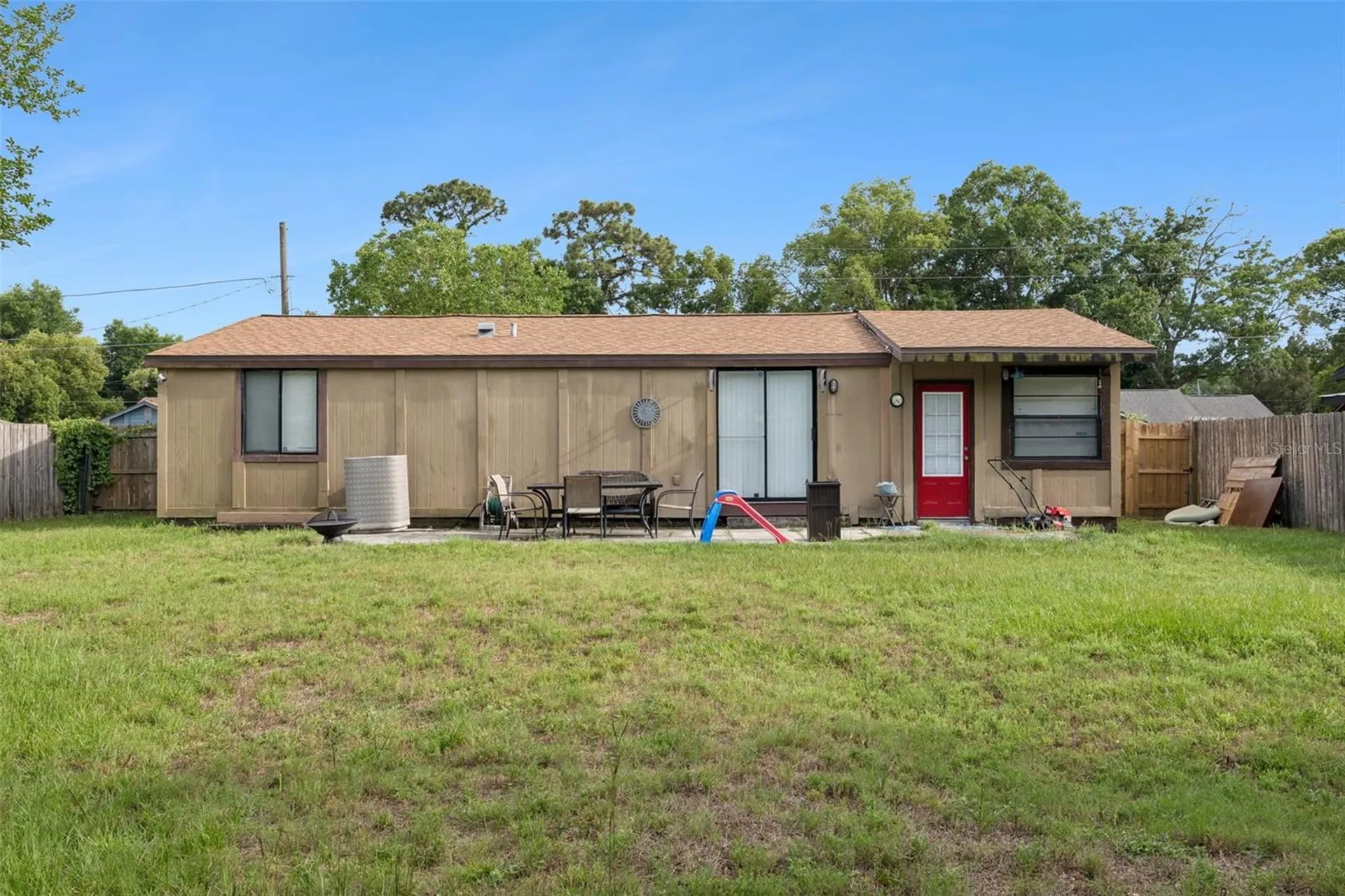 25 W Thrush Street Apopka FL 32712
