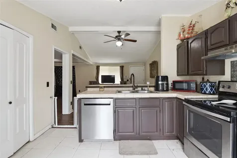 25 W Thrush Street Apopka FL 32712