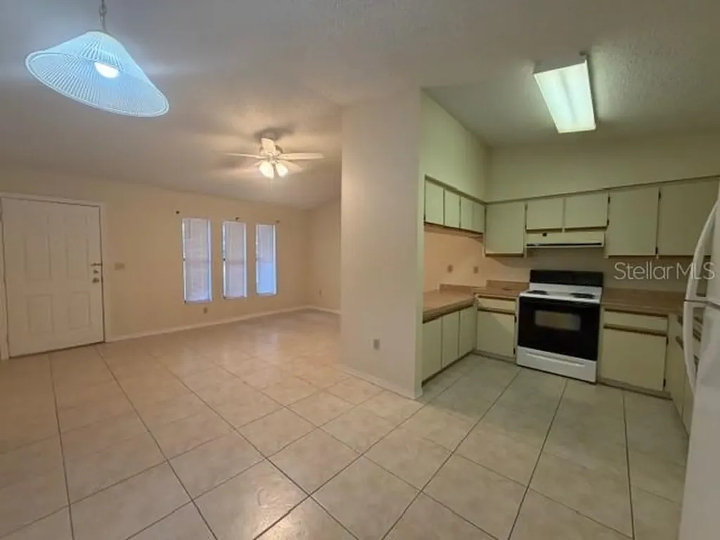 32818 Lake Square Court Leesburg FL 34788