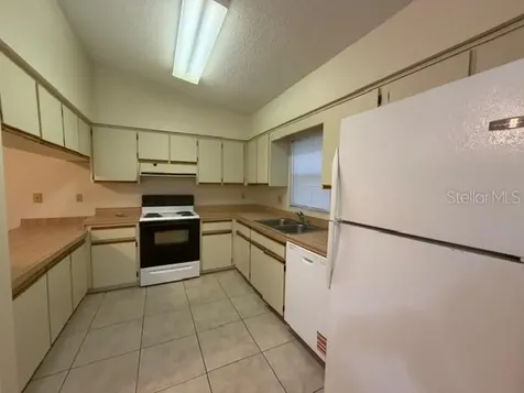 32818 Lake Square Court Leesburg FL 34788