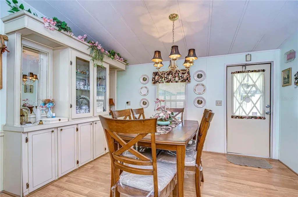 3843 Damian Drive Zephyrhills FL 33541