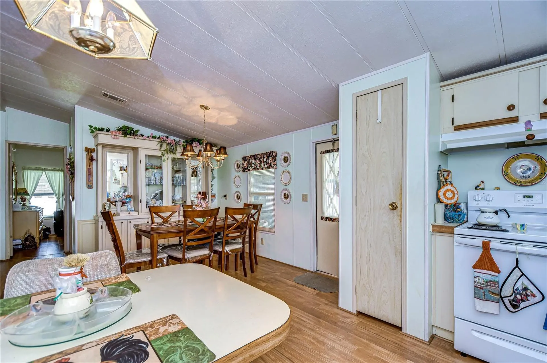 3843 Damian Drive Zephyrhills FL 33541