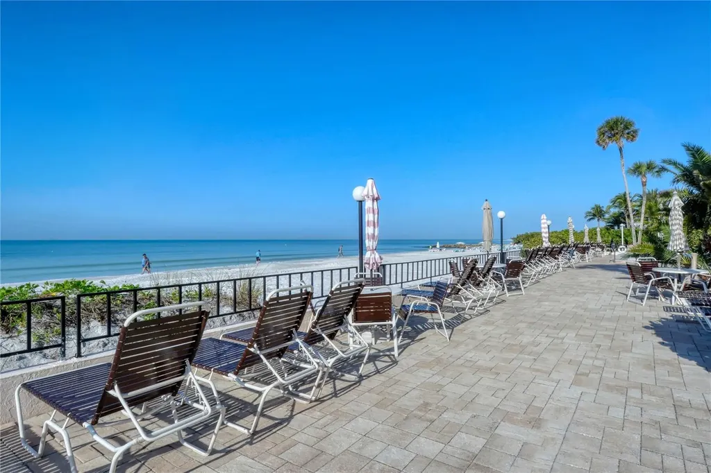 800 Benjamin Franklin Drive Sarasota FL 34236