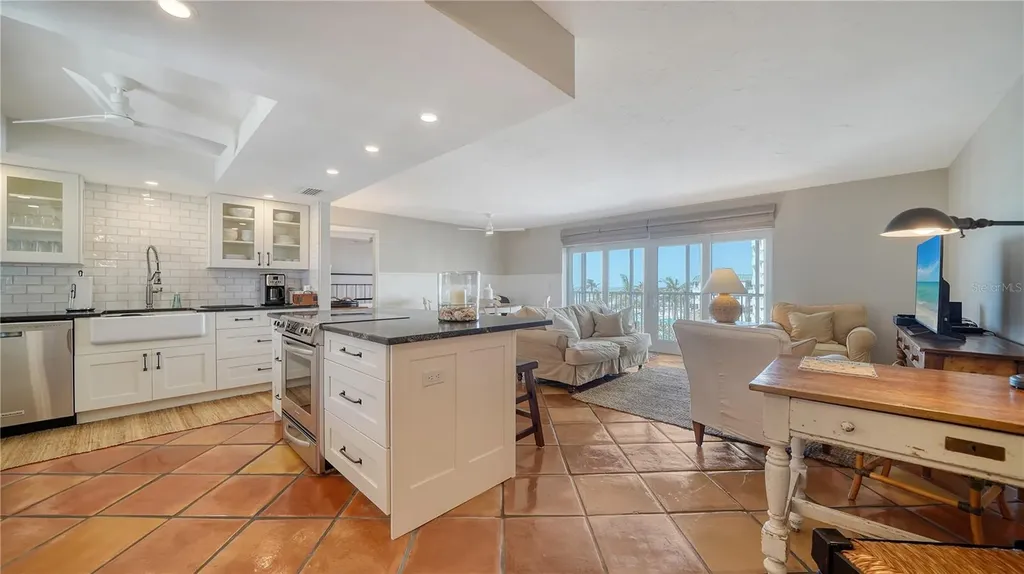 800 Benjamin Franklin Drive Sarasota FL 34236