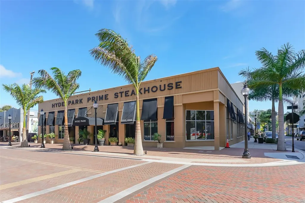 800 Benjamin Franklin Drive Sarasota FL 34236