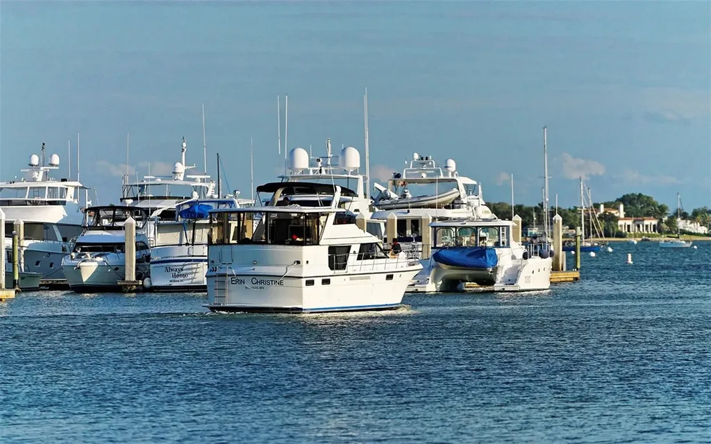 800 Benjamin Franklin Drive Sarasota FL 34236