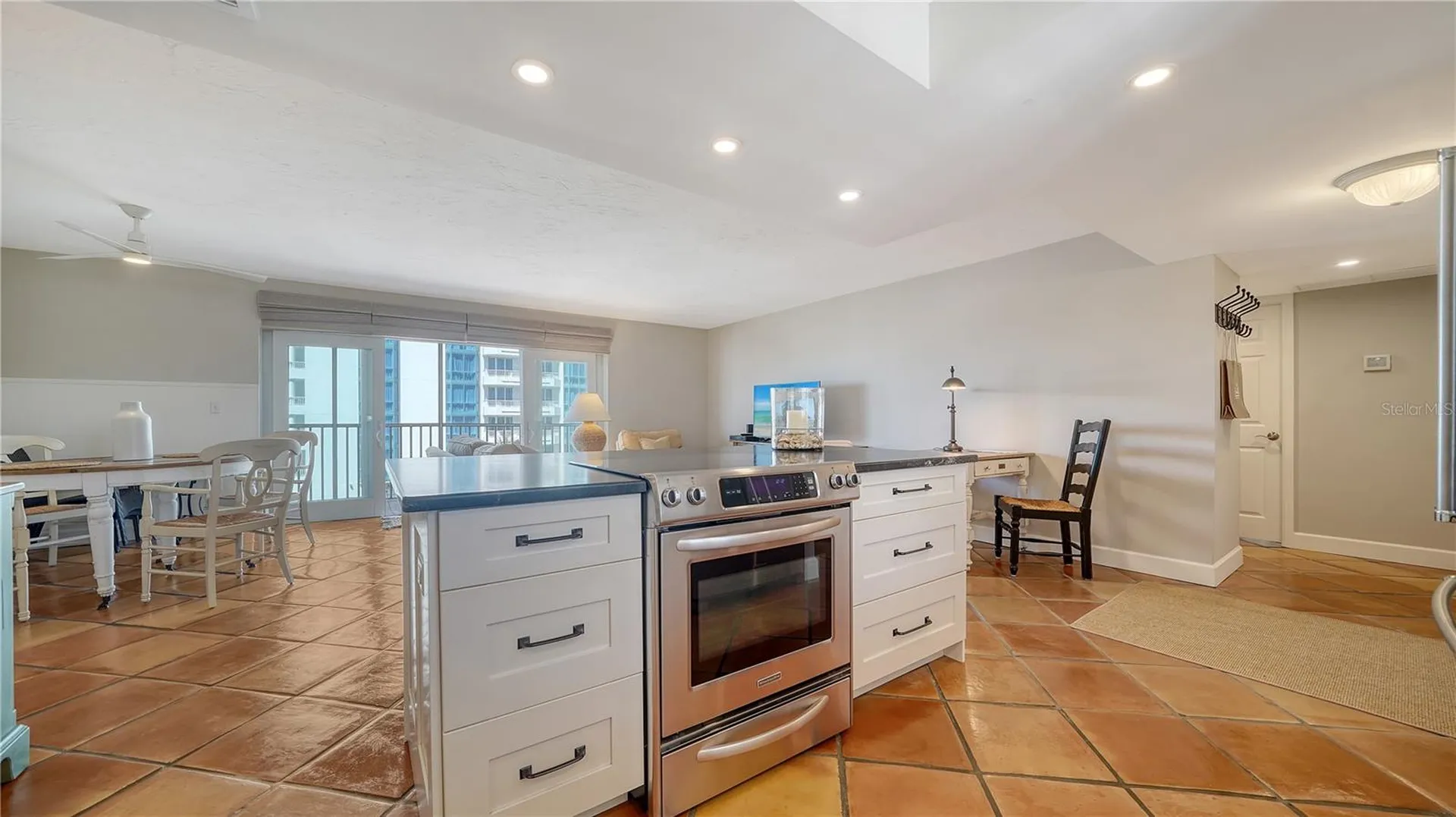 800 Benjamin Franklin Drive Sarasota FL 34236