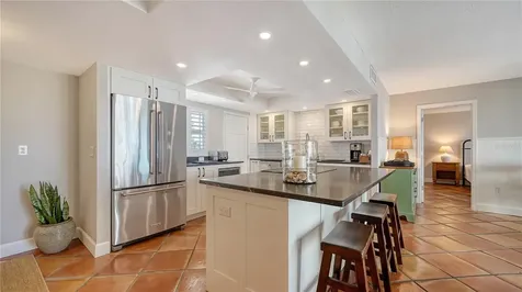 800 Benjamin Franklin Drive Sarasota FL 34236