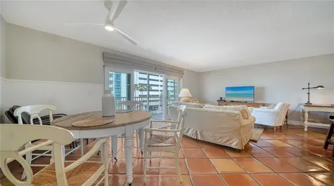 800 Benjamin Franklin Drive Sarasota FL 34236