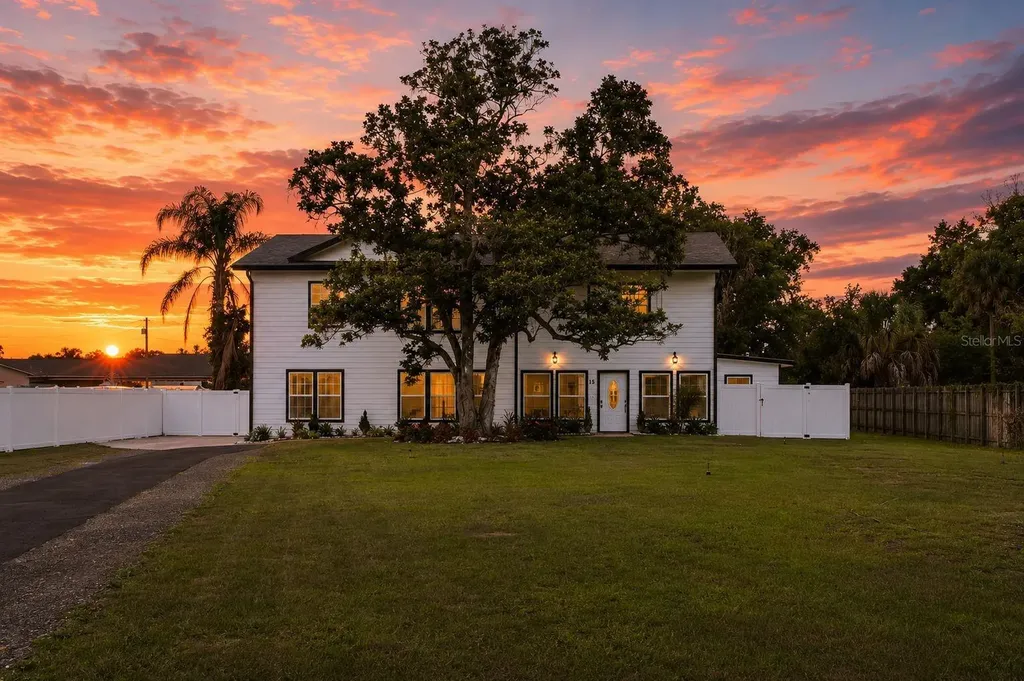 15 E Laurel Street Apopka FL 32703