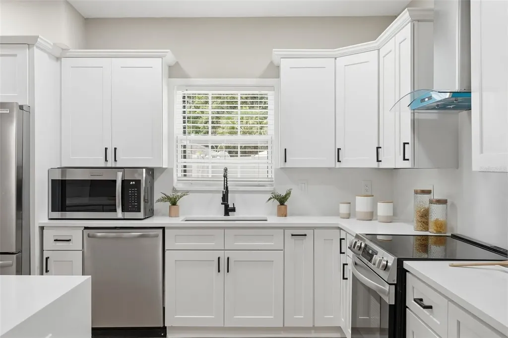 15 E Laurel Street Apopka FL 32703