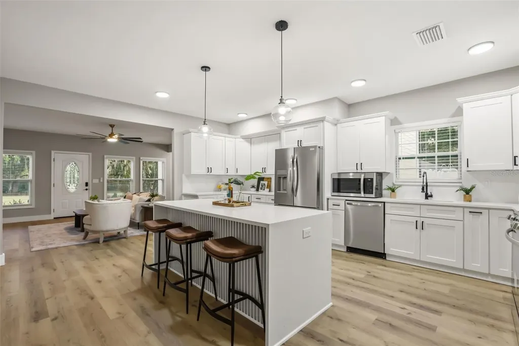 15 E Laurel Street Apopka FL 32703
