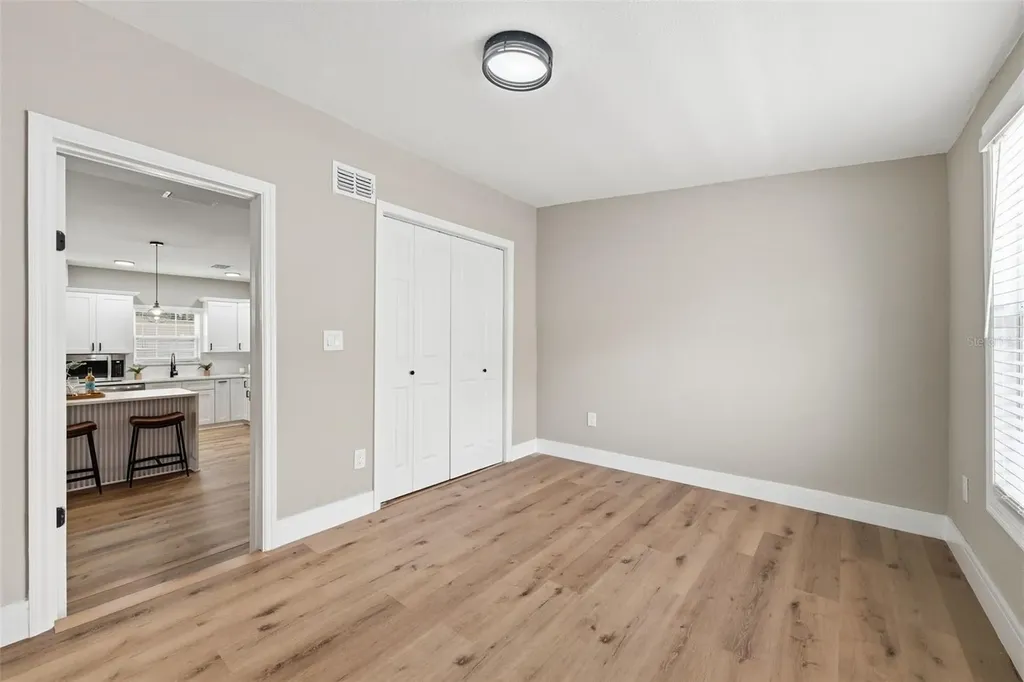 15 E Laurel Street Apopka FL 32703