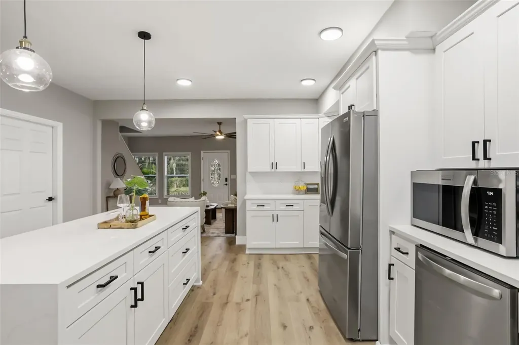 15 E Laurel Street Apopka FL 32703