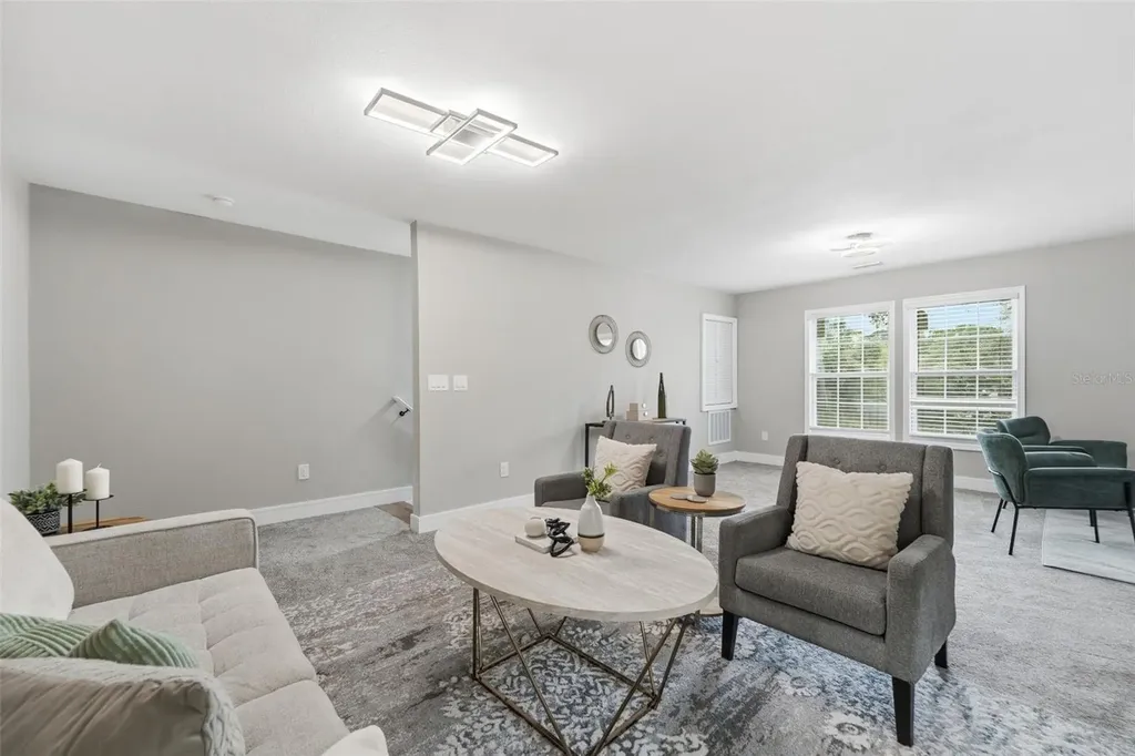 15 E Laurel Street Apopka FL 32703