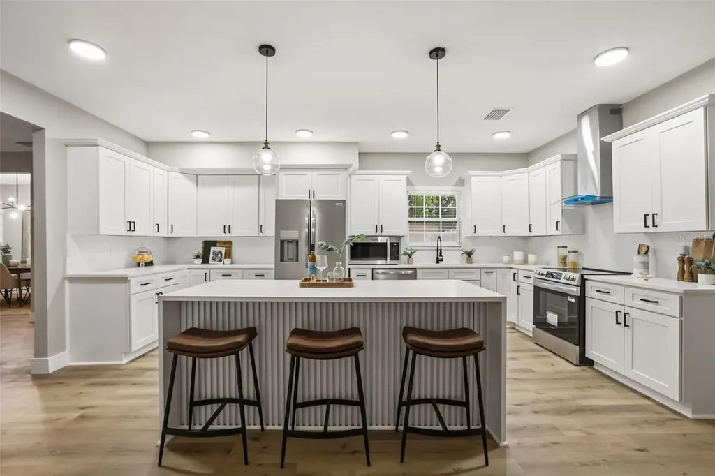15 E Laurel Street Apopka FL 32703