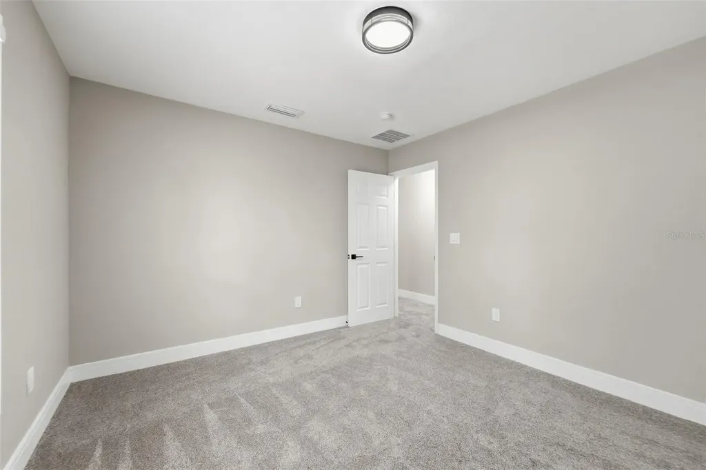 15 E Laurel Street Apopka FL 32703