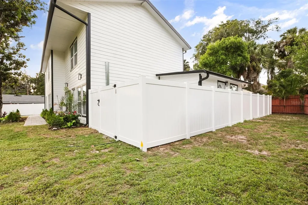 15 E Laurel Street Apopka FL 32703