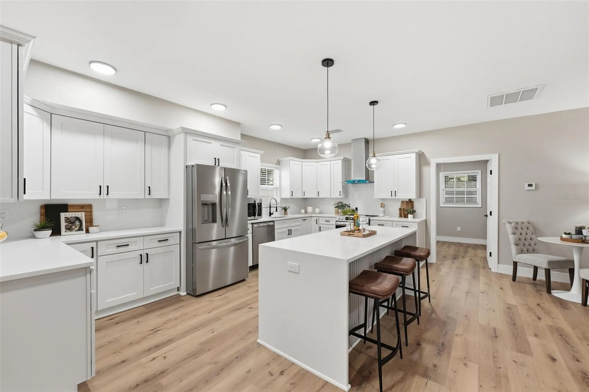 15 E Laurel Street Apopka FL 32703