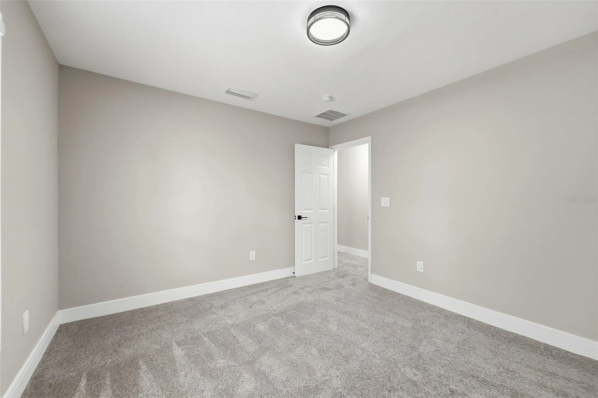 15 E Laurel Street Apopka FL 32703