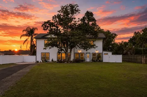 15 E Laurel Street Apopka FL 32703