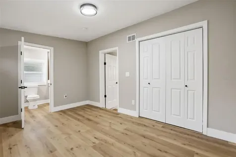 15 E Laurel Street Apopka FL 32703