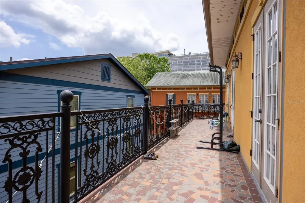 325 NW 14th Street Gainesville FL 32603