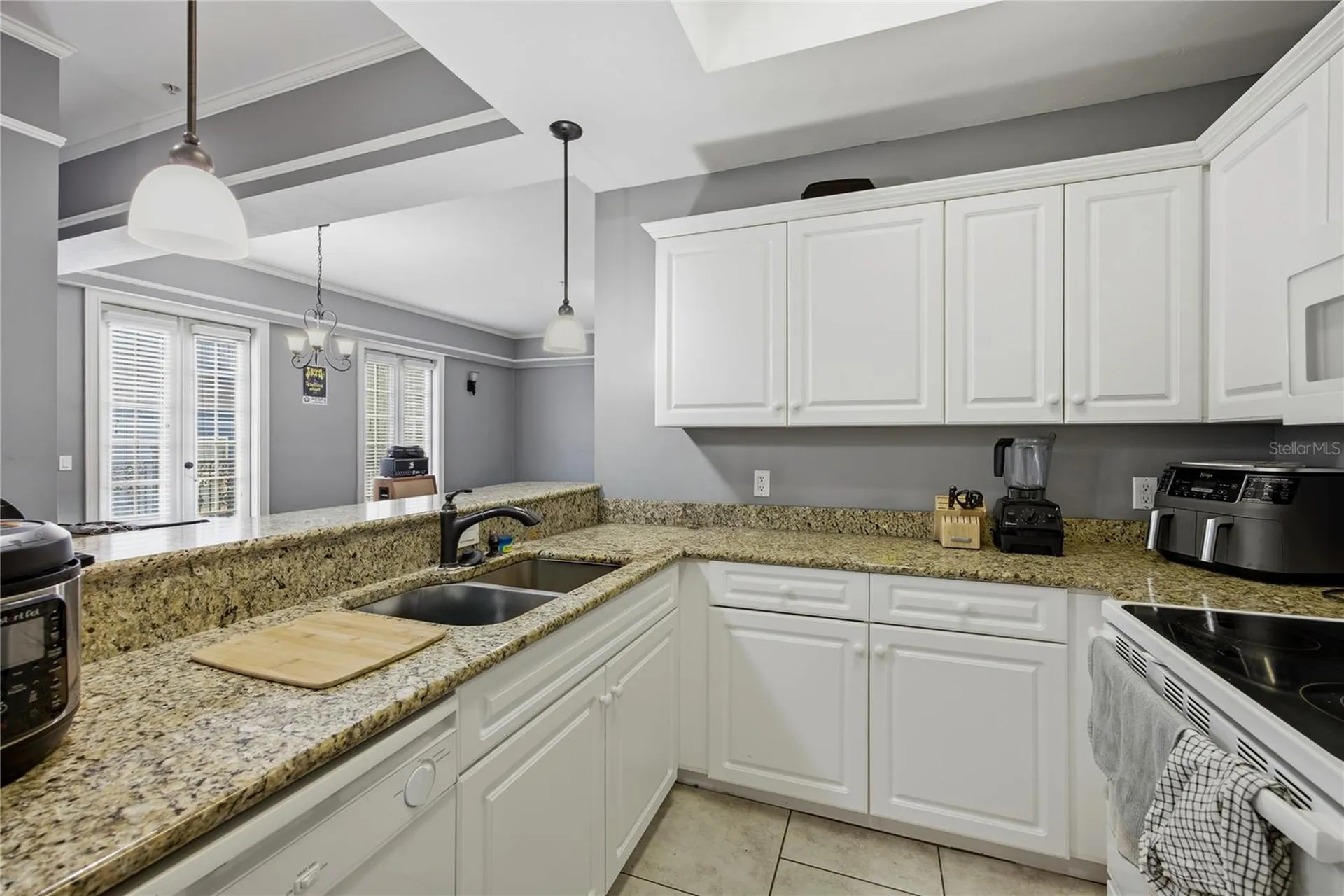 325 NW 14th Street Gainesville FL 32603